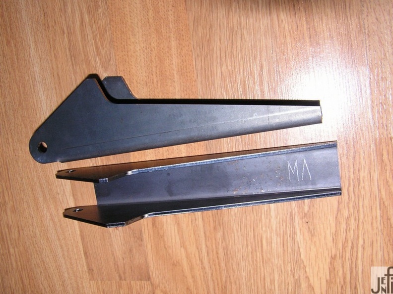 Préparation 911 3.2 - Supports de barre anti-rapprochement RSR 911CarreraG50-0078.jpg